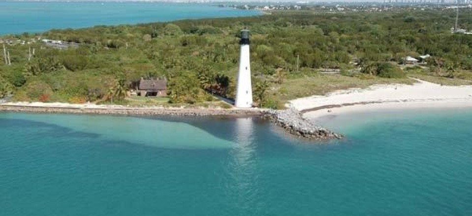 Miami Boat Rental Key Biscayne Lighthouse